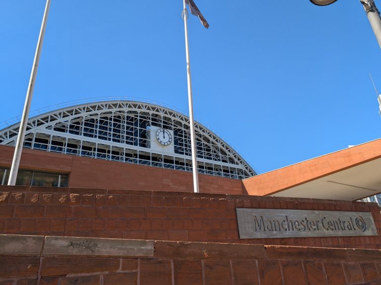 Cheap free Manchester Morrissey walking tours